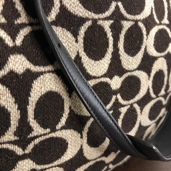 Coach Vintage Signature C Wool Shoulder Bag - Picture 3 of 14